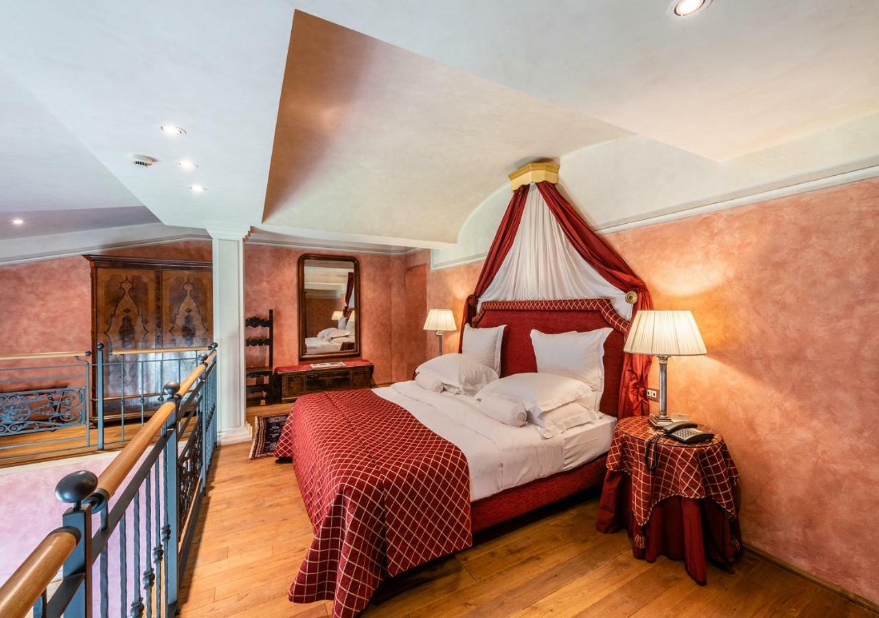 Villa Mangiacane - Small Luxury Hotels Of The World サン・カシャーノ・イン・ヴァル・ディ・ペーザ エクステリア 写真