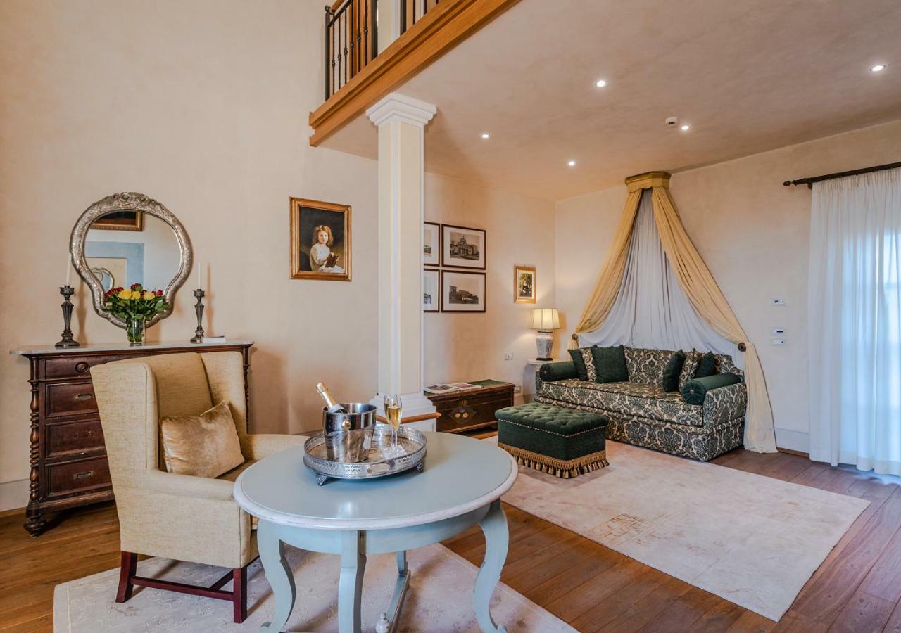 Villa Mangiacane - Small Luxury Hotels Of The World サン・カシャーノ・イン・ヴァル・ディ・ペーザ エクステリア 写真
